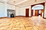 Gallery 01